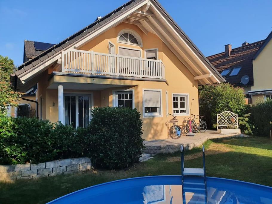 Phantastisches Haus Mit Pool Direkt In Muenchen Ngoại thất bức ảnh